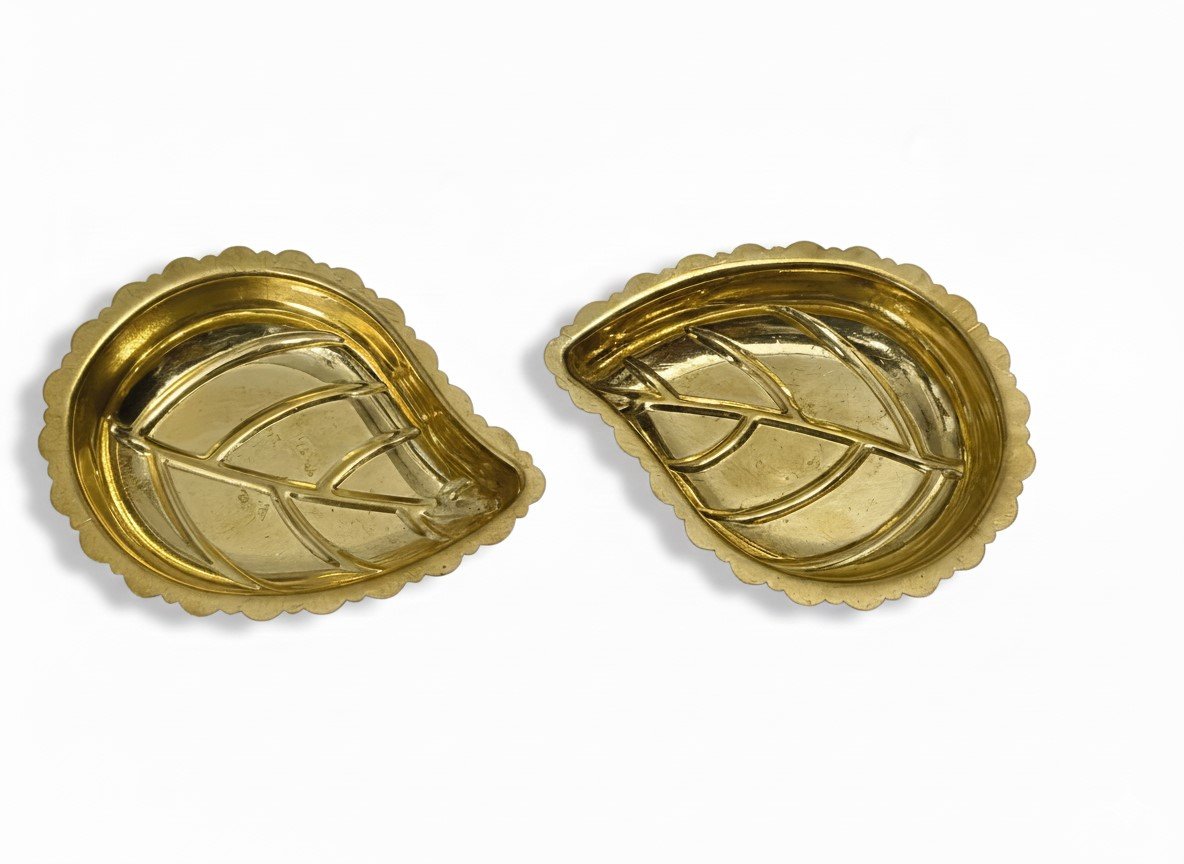 Premium Brass Leaf Diya Set| Handcrafted Traditional Pooja Lamps |Pack of 2