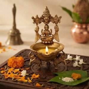 Traditional Perumal & Mahalakshmi Brass Diya|Divine Oil Lamp for Pooja and Home Décor| Antique Perumal & Mahalakshmi Brass Diya - 5 inches